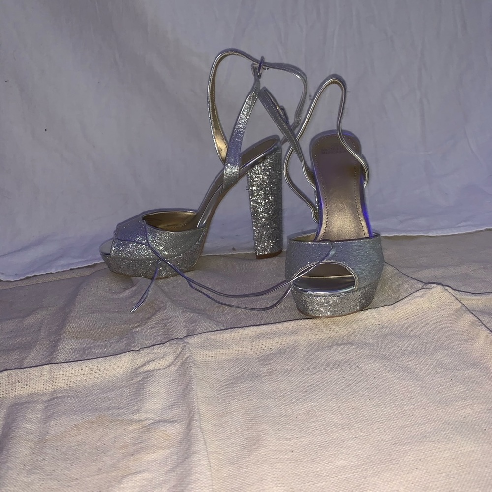 NEVER WORN Silver platform chunky heels